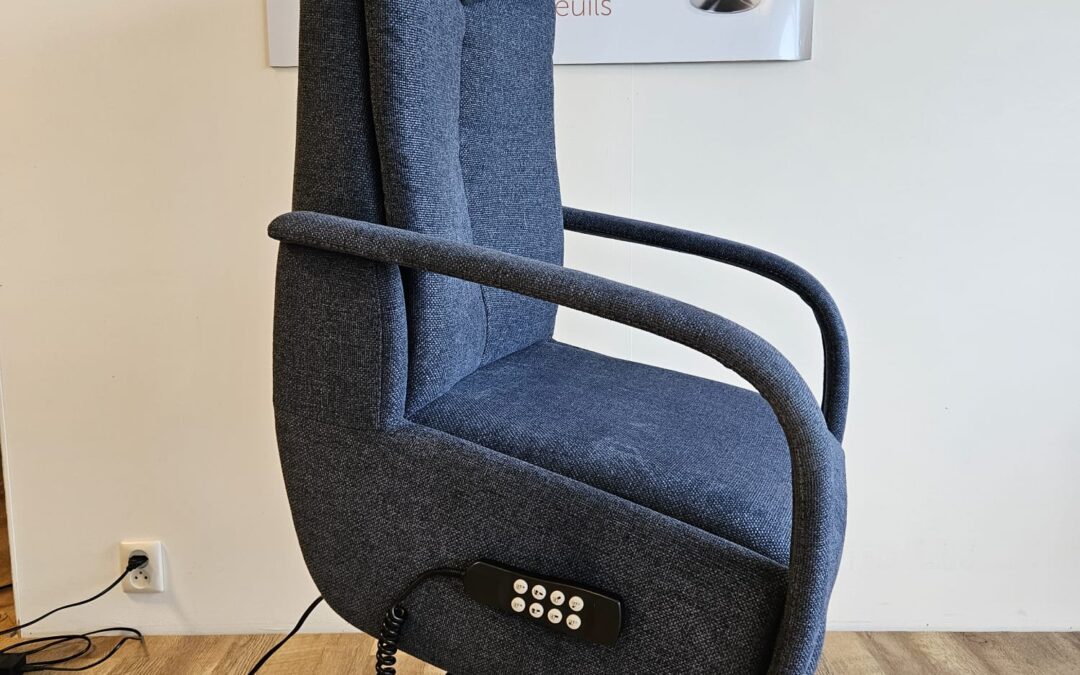 Sta fauteuil van Prominent.