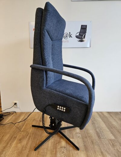 Sta fauteuil van Prominent.