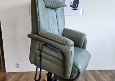 Sta op fauteuil van Prominent.