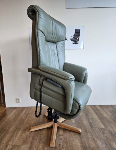 Sta op fauteuil van Prominent.