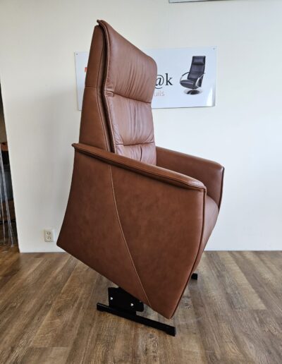 Sta op fauteuil van Gealux.